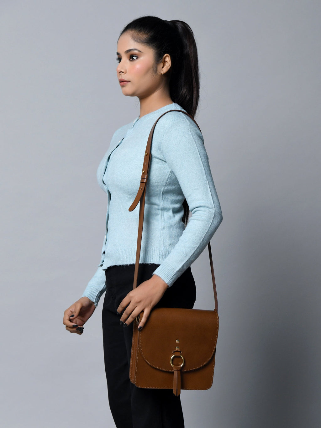 Elegance Full-Grain Buffalo Leather Crossbody Bag | Brown