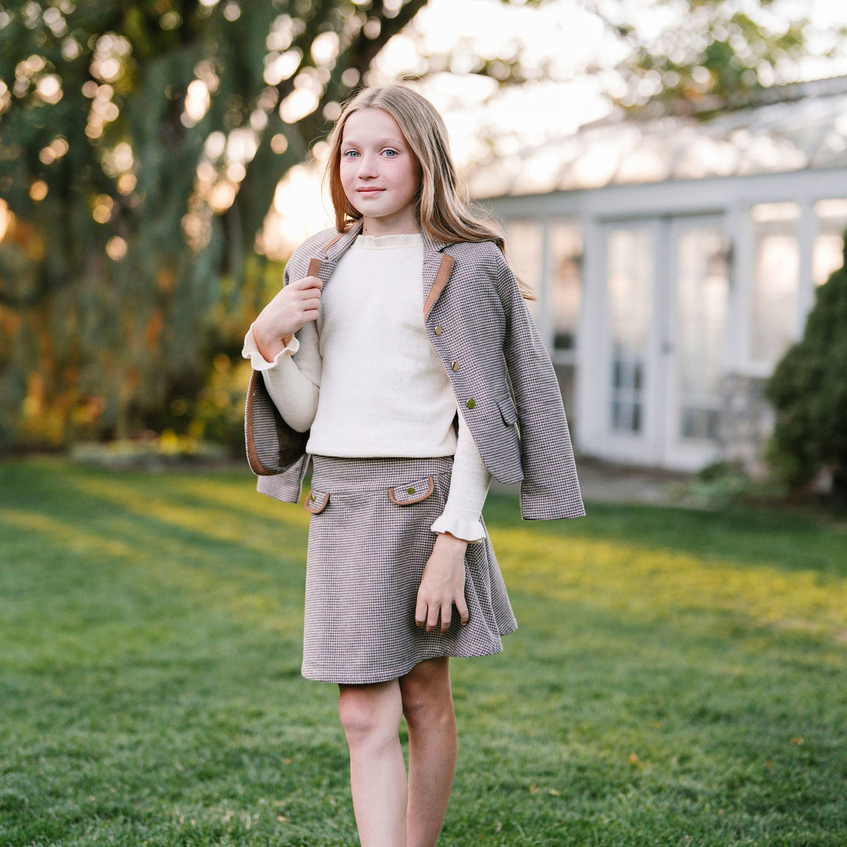 Girls’ Organic Cotton Blazer – Camel Houndstooth