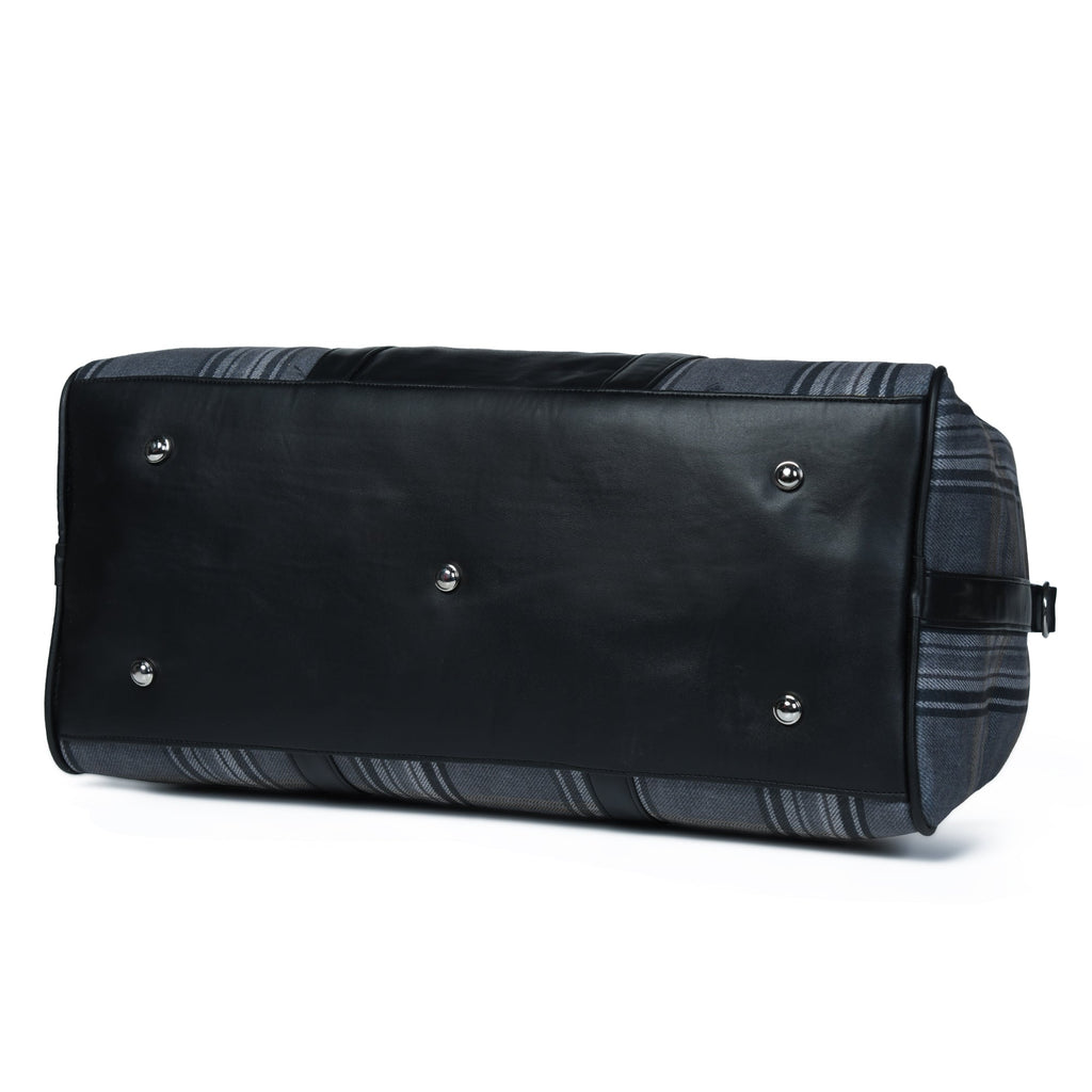 Highlander Plaid Canvas Duffel Bag | Grey