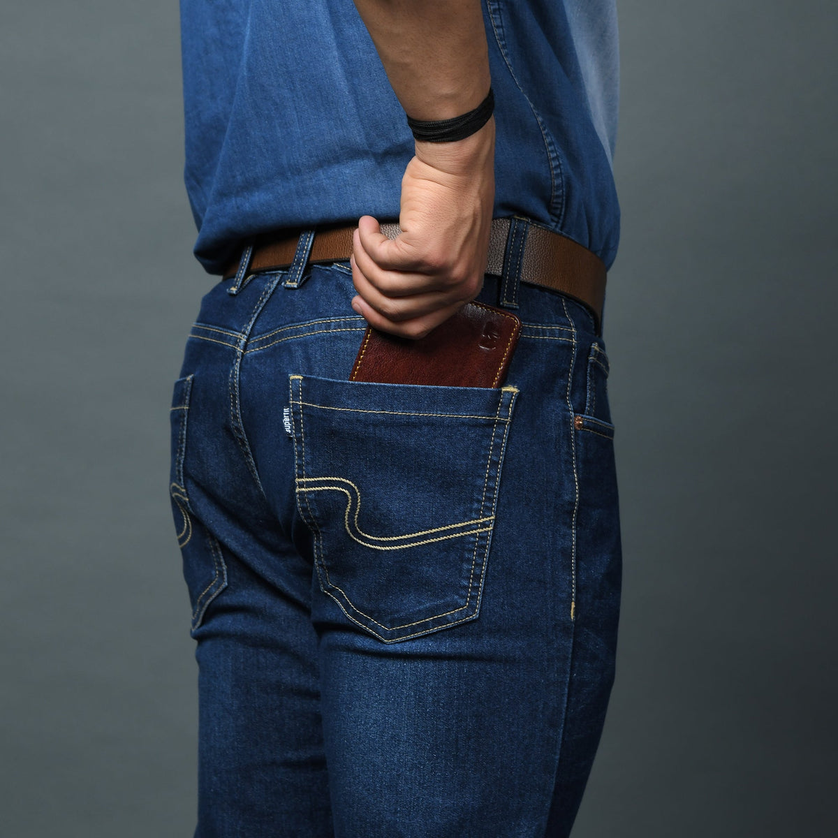 Ryan Classic Top-Grain Leather Bifold Wallet
