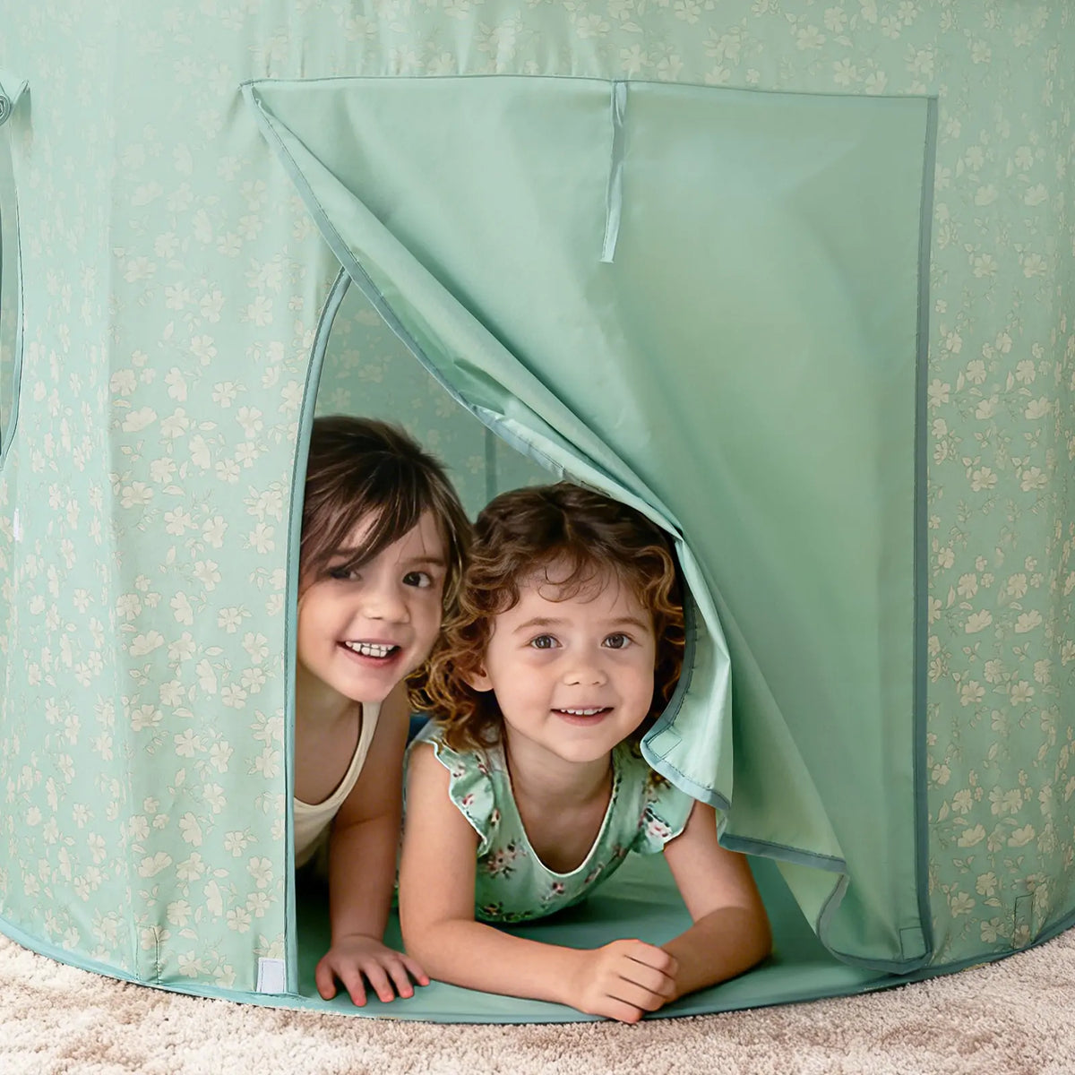 Tiny Land® Kids Indoor Play Tent & Reading Hideaway