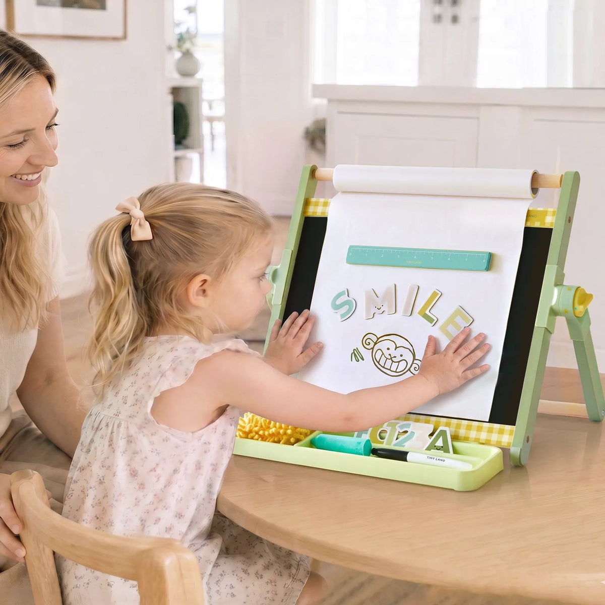 Tiny Land® 3-in-1 Magnetic Tabletop Art Easel