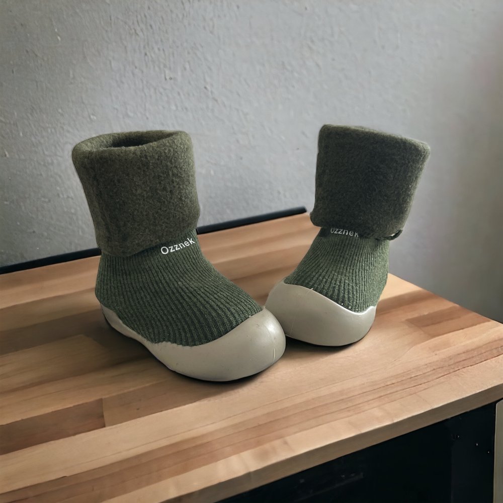Ozznek Fleece-Lined Toddler Sock Shoes | Rubber Sole, Wide Toe Box | Winter Barefoot Shoes Ages 6M-2.5Y