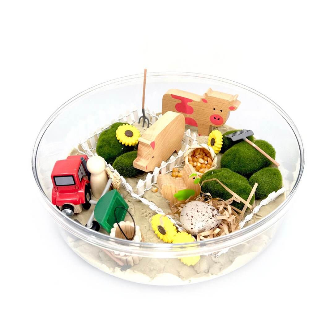 Barnyard Friends Farm Sensory Kit with Kinetic Sand