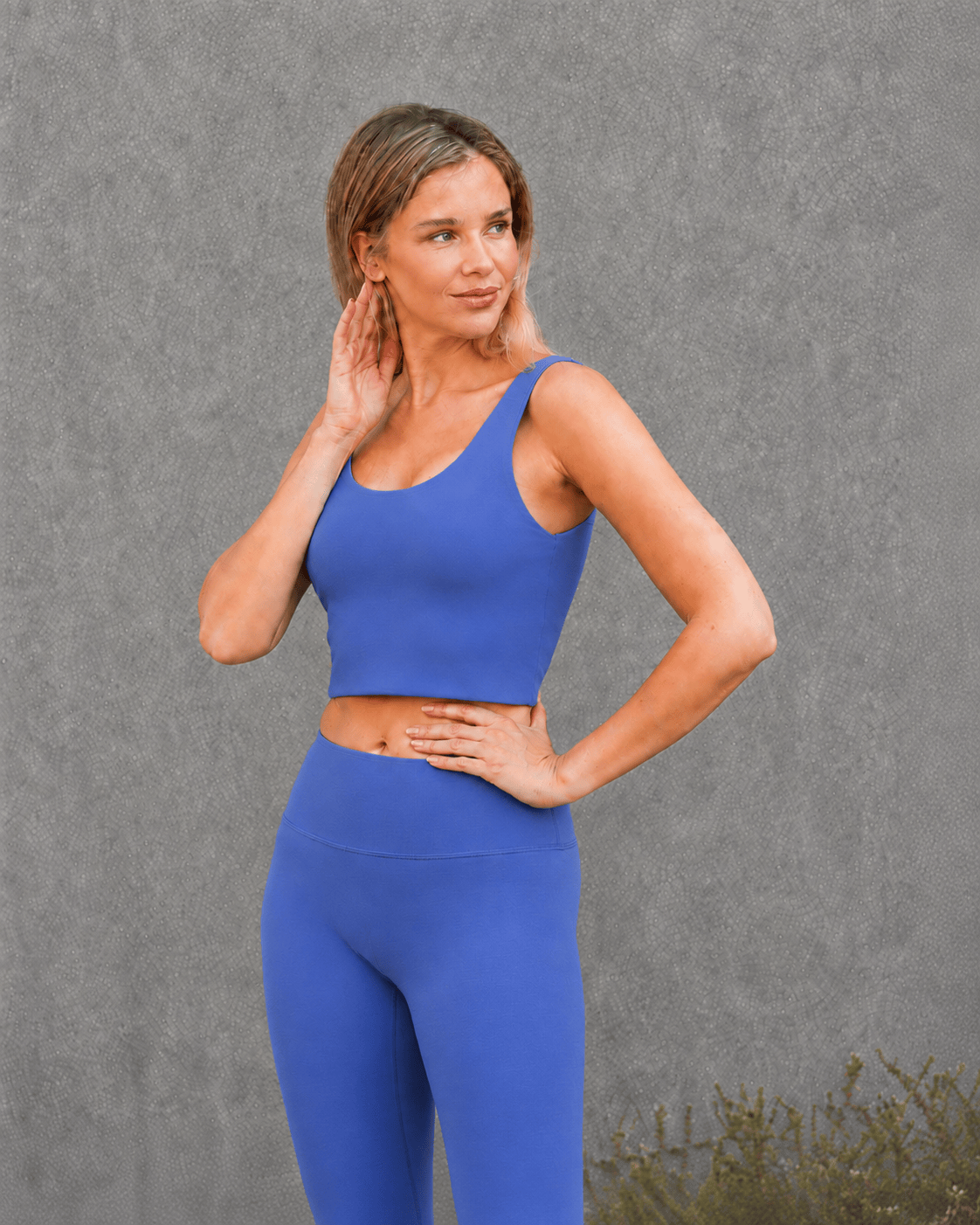 Gemma Organic Cotton Longline Tank | Built-In Bra, Back Cutout | Lezat