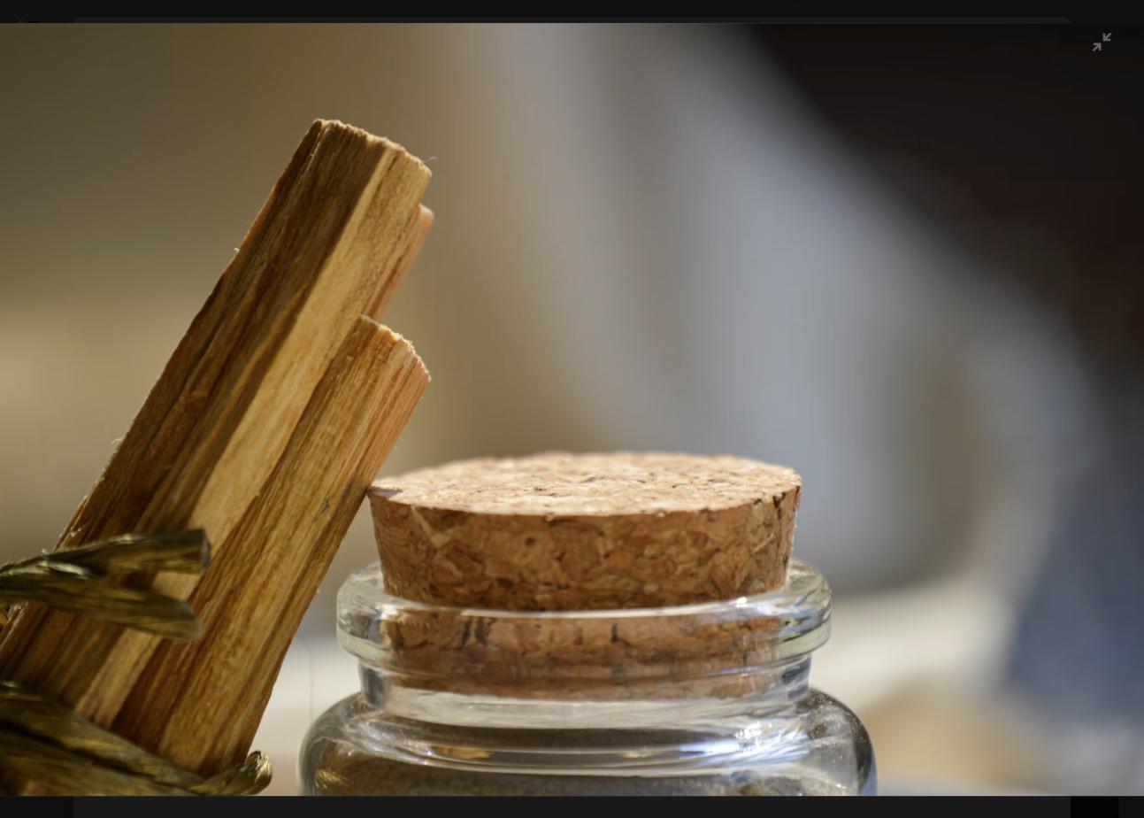 White Sage Bundle – Sacred Space Purifying & Energy Clearing Smudge Stick
